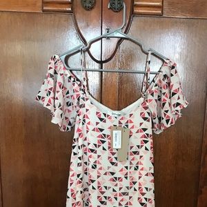 Cold Shoulder Triangle Print